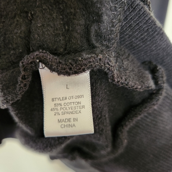 Silver Icing Zenana Outfitters Koala Sweatshirt With Pockets Large Crewneck - Picture 7 of 8